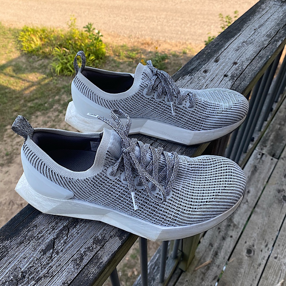 Women’s Allbird Treeflyers, size 9